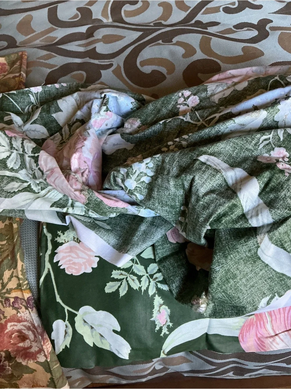 4 Pieces of Fabric Panels
